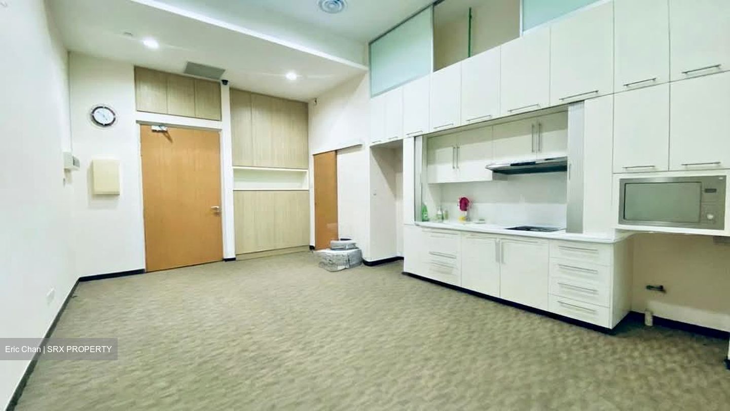 The Central (D1), Office #607285241